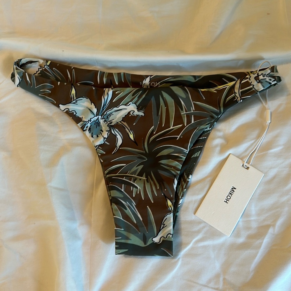 Mikoh Bottoms